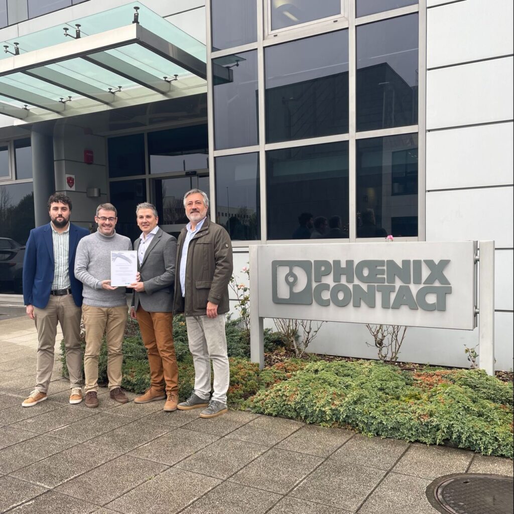 Formalización Acuerdo System Integrator Partner Phoenix Contact